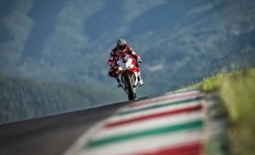 开云体育入口-德罗赞末节封神，马刺主场屠鹿令悬念提前终结