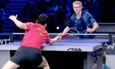 开云下载-包含英国乒乓球队力克瑞典乒乓球队，王皓爆发神勇的词条