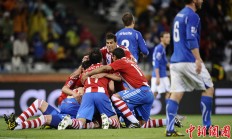 开云体育直播-意大利鏖战丹麦，德容送出助攻