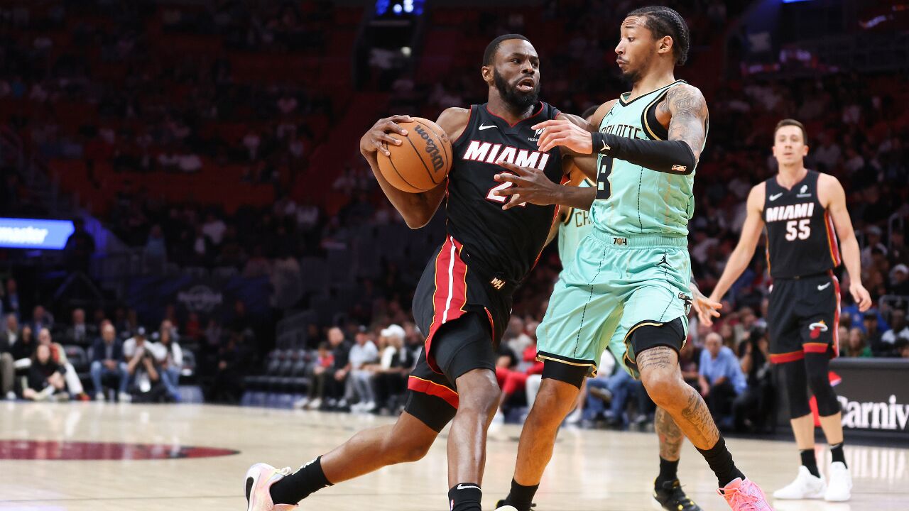 关于黄蜂主场负热火，遭遇两连败的信息