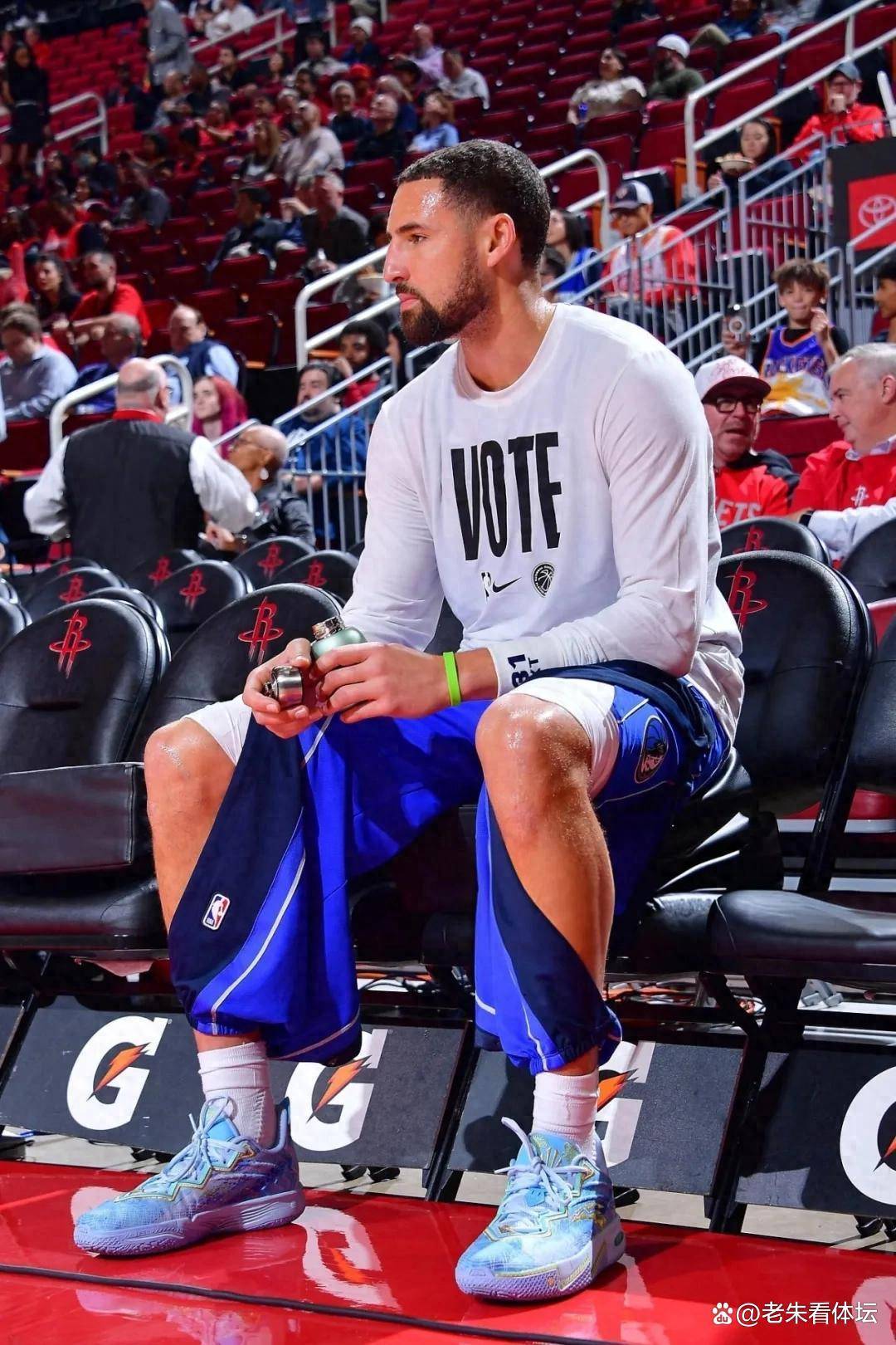 鹈鹕队再度陷入低谷,球员状态参差不齐的简单介绍 鹈鹕队再度陷入低谷,球员状态参差不齐的简单介绍