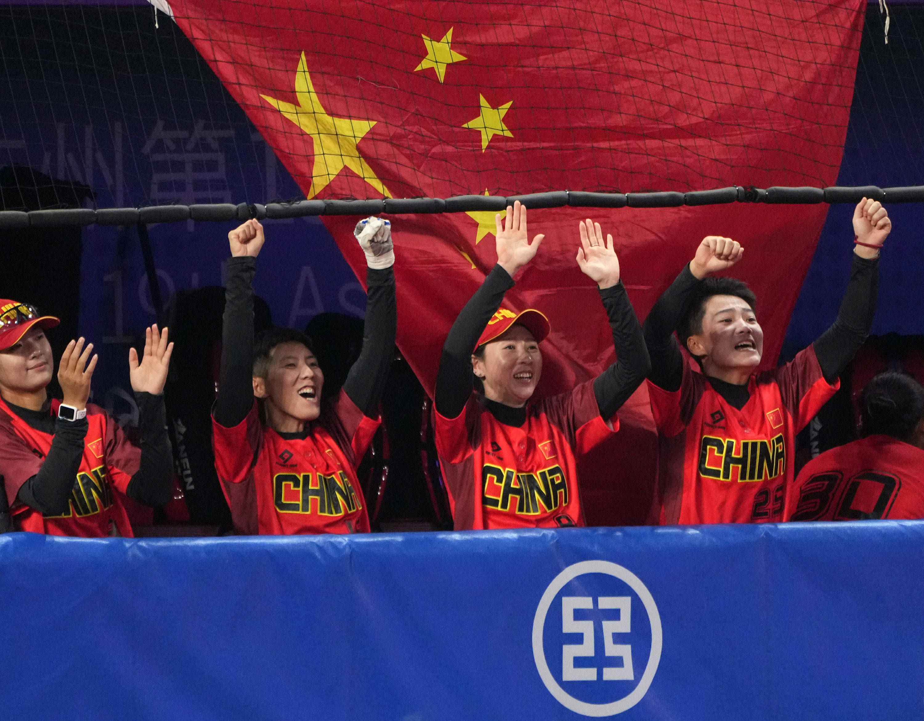 韩国队轻取中国队，王皓带队取胜