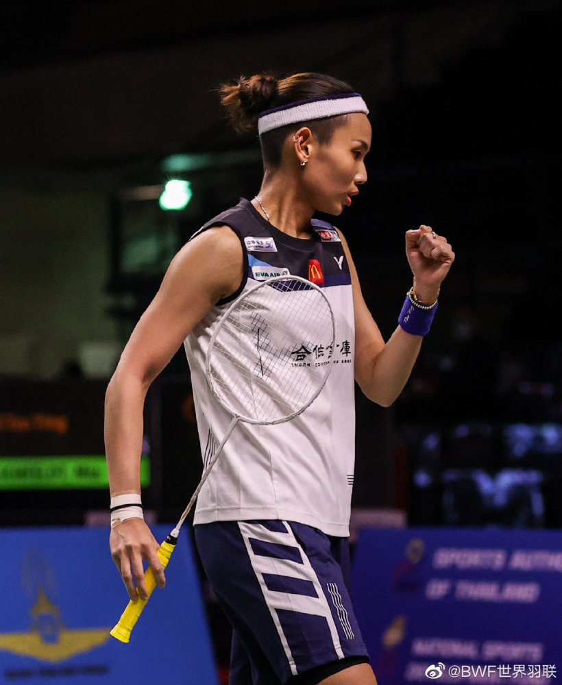 中国队完胜韩国队，安赛龙刷新纪录