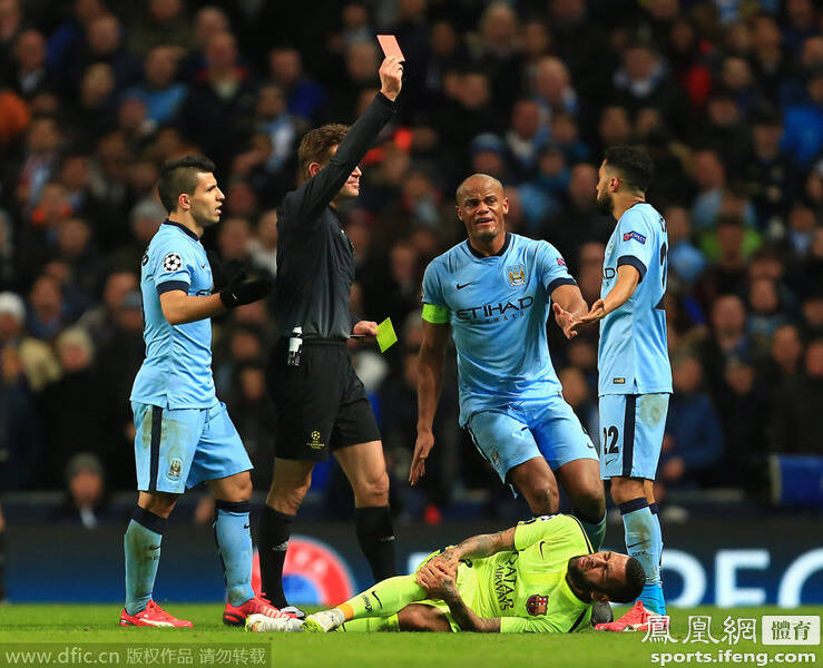 关于瑞士鏖战曼城，苏亚雷斯统治全场的信息